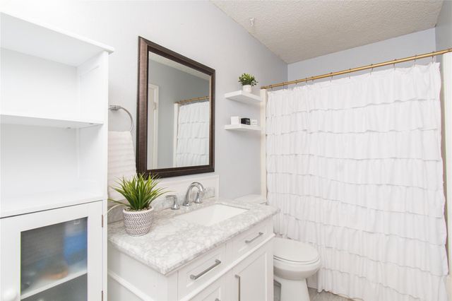 196 Oak Park One, Rockdale, TX 76567