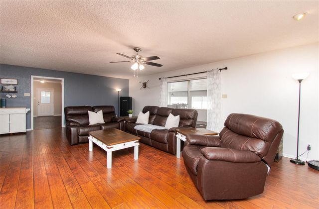 196 Oak Park One, Rockdale, TX 76567