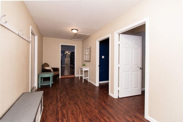 196 Oak Park One, Rockdale, TX 76567