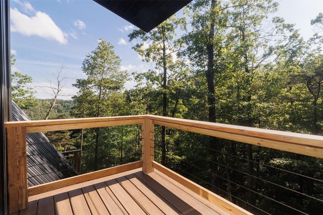 628 Heavenly Lane, Frenchburg, KY 40322