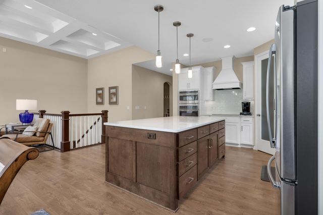 16322 Equestrian Trail, Lakeville, MN 55044