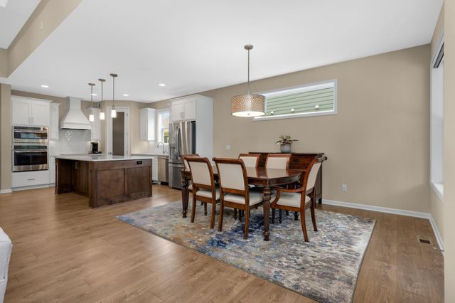 16322 Equestrian Trail, Lakeville, MN 55044