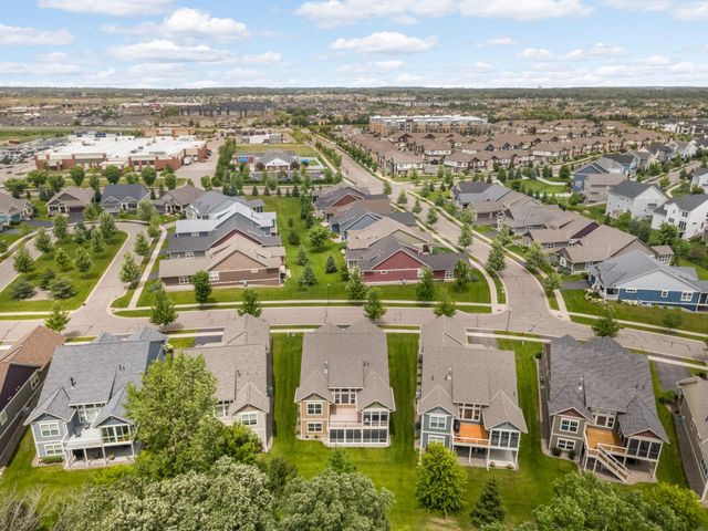 16322 Equestrian Trail, Lakeville, MN 55044