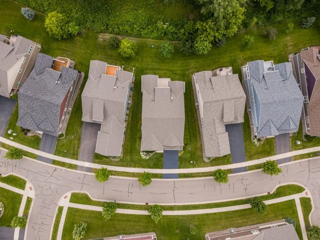 16322 Equestrian Trail, Lakeville, MN 55044