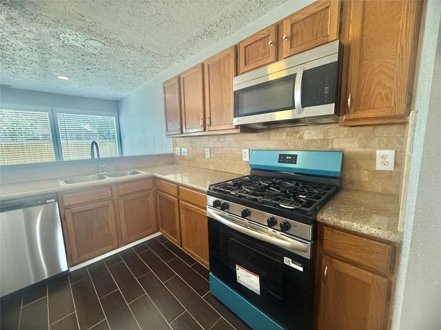 4731 Quillback Drive, Friendswood, TX 77546