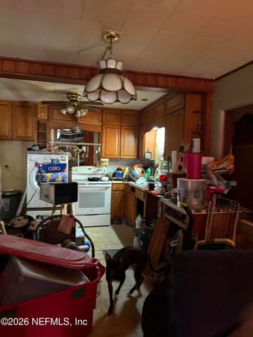 306 EUCALYPTUS Avenue, Crescent City, FL 32112