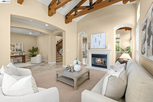 387 Golden Grass Dr, Alamo, CA 94507