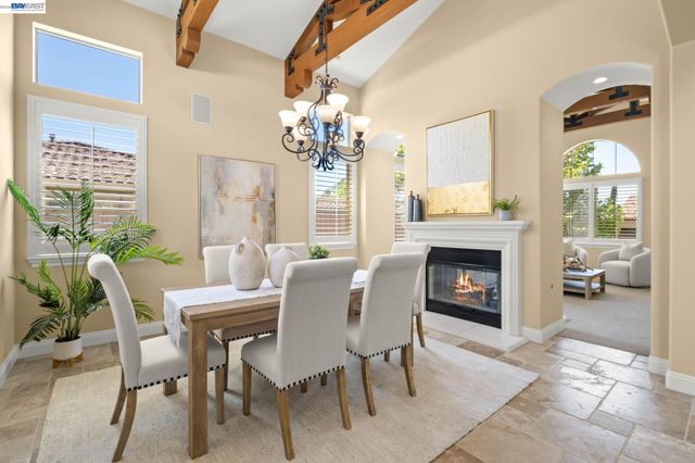 387 Golden Grass Dr, Alamo, CA 94507