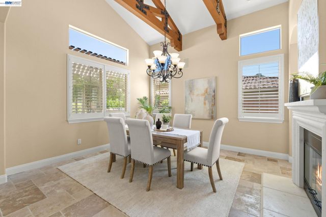387 Golden Grass Dr, Alamo, CA 94507