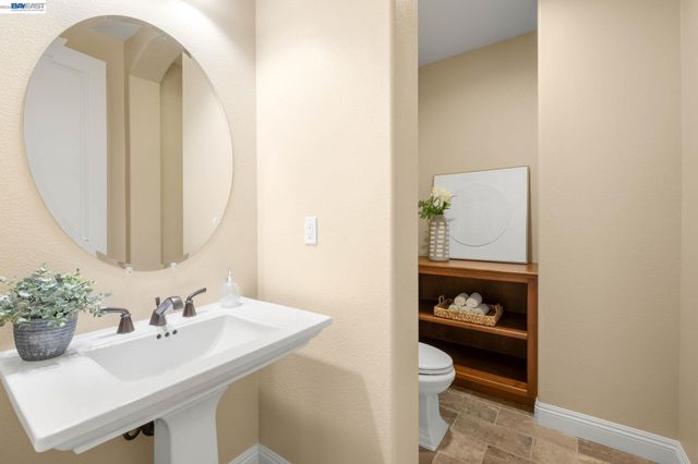 387 Golden Grass Dr, Alamo, CA 94507