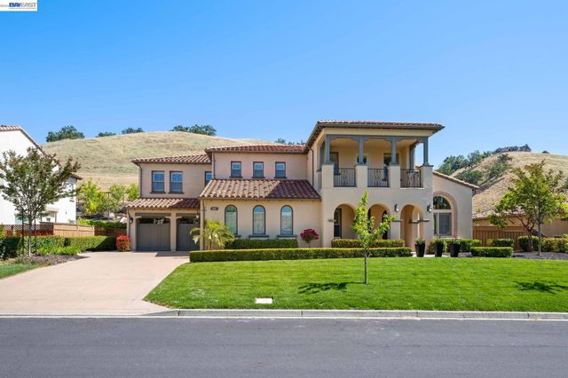 387 Golden Grass Dr, Alamo, CA 94507