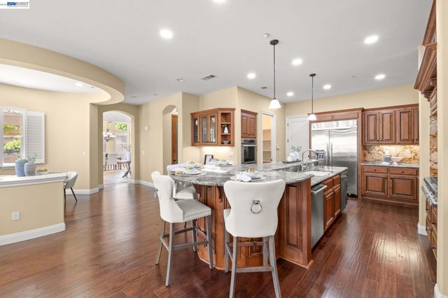 387 Golden Grass Dr, Alamo, CA 94507