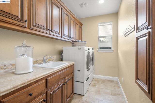 387 Golden Grass Dr, Alamo, CA 94507
