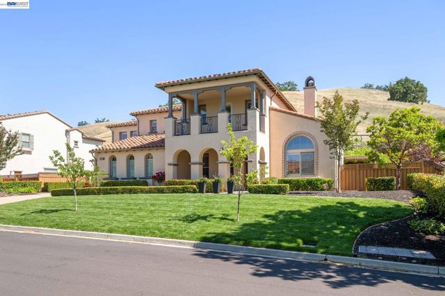 387 Golden Grass Dr, Alamo, CA 94507