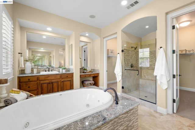 387 Golden Grass Dr, Alamo, CA 94507
