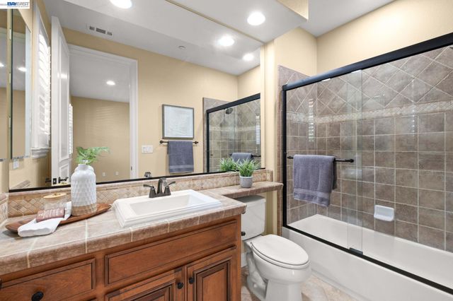 387 Golden Grass Dr, Alamo, CA 94507