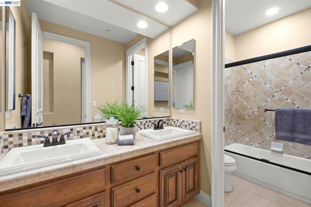387 Golden Grass Dr, Alamo, CA 94507
