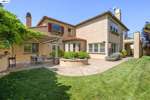 387 Golden Grass Dr, Alamo, CA 94507