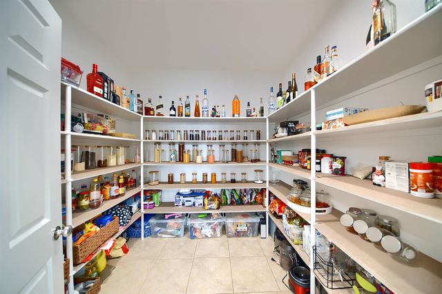 1958 Maiden Grass Ave, Manteca, CA 95337