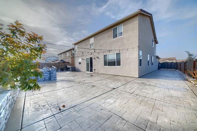 1958 Maiden Grass Ave, Manteca, CA 95337
