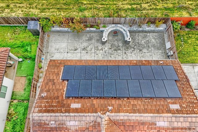 1958 Maiden Grass Ave, Manteca, CA 95337