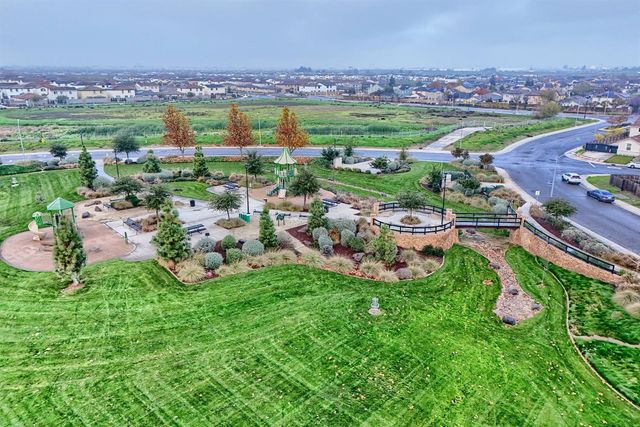 1958 Maiden Grass Ave, Manteca, CA 95337