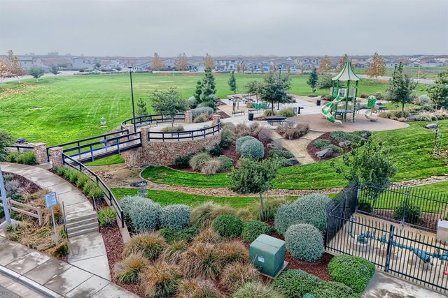 1958 Maiden Grass Ave, Manteca, CA 95337