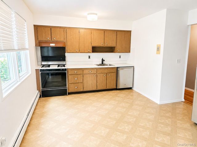 82 Demarest Avenue 16, West Nyack, NY 10994