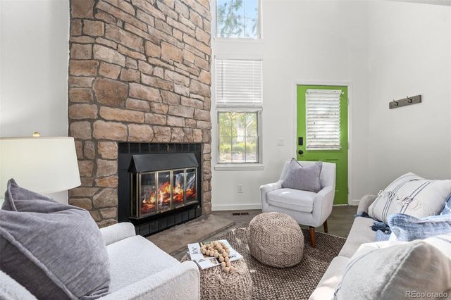 9035 W Floyd Avenue, Lakewood, CO 80227