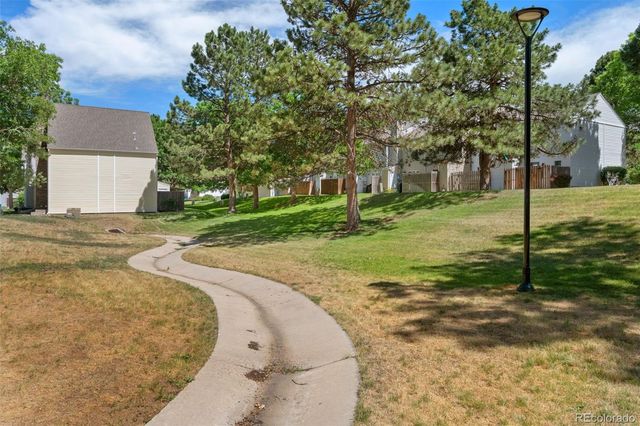 9035 W Floyd Avenue, Lakewood, CO 80227