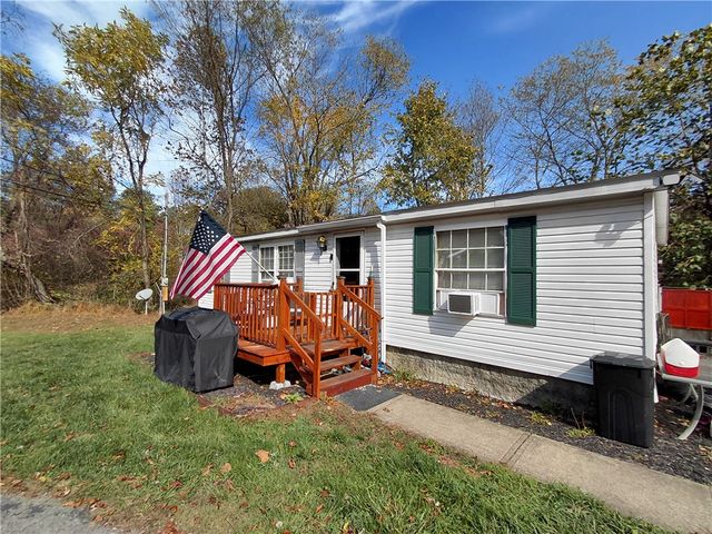 302 Polo Dr, Shelocta, PA 15774