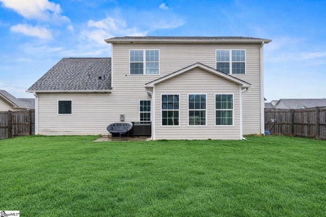 124 Screech Drive, Fountain Inn, SC 29644