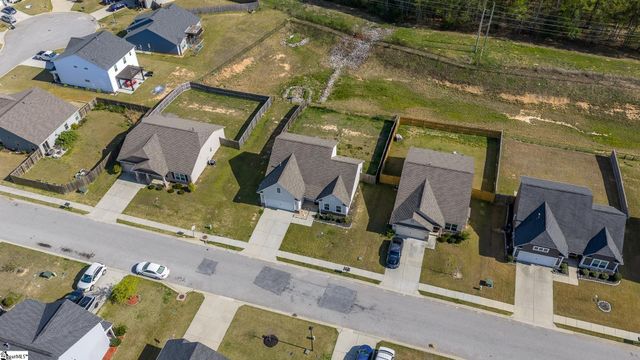 124 Screech Drive, Fountain Inn, SC 29644