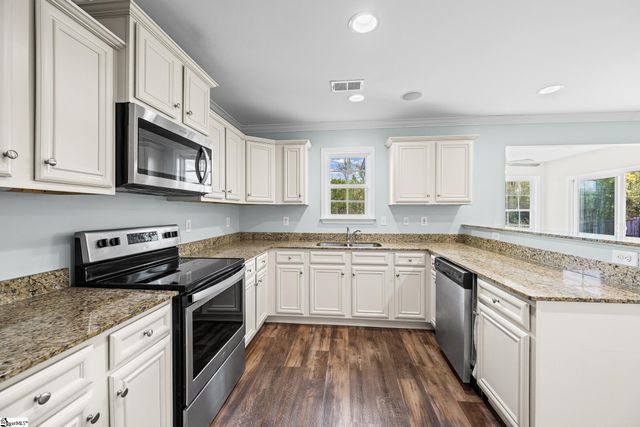 124 Screech Drive, Fountain Inn, SC 29644