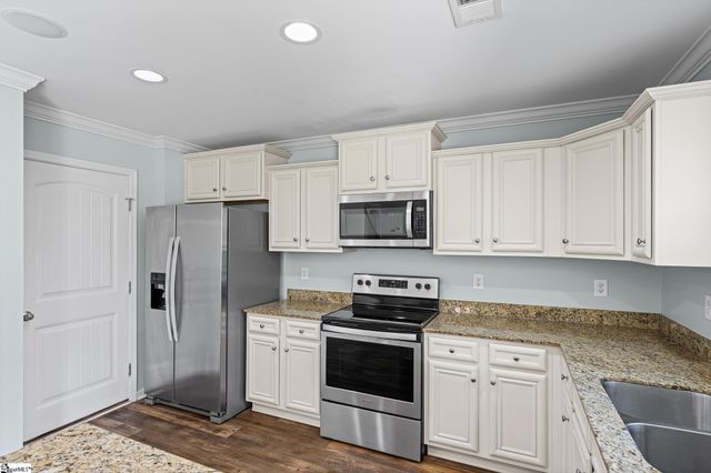 124 Screech Drive, Fountain Inn, SC 29644