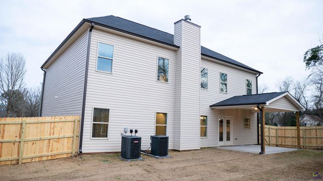 120 Bluecoat Trail, Byron, GA 31008