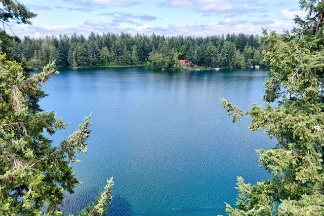 21937 Promontory Court SE, Yelm, WA 98597