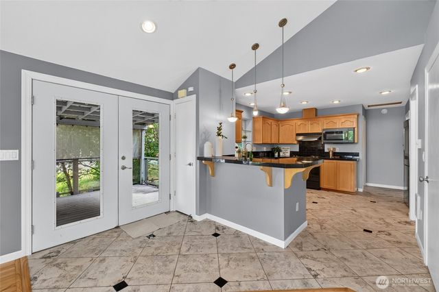 21937 Promontory Court SE, Yelm, WA 98597