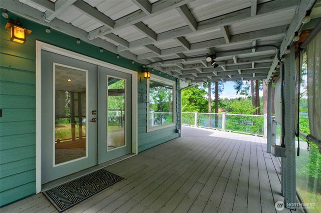 21937 Promontory Court SE, Yelm, WA 98597
