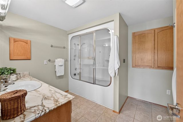 21937 Promontory Court SE, Yelm, WA 98597