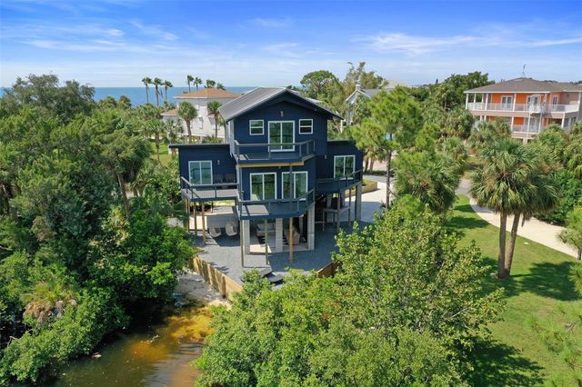 10701 PINE ISLAND DRIVE, Weeki Wachee, FL 34607