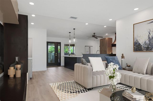10701 PINE ISLAND DRIVE, Weeki Wachee, FL 34607