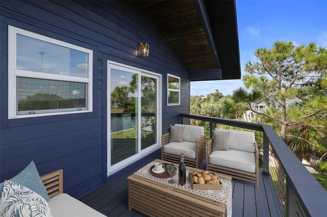 10701 PINE ISLAND DRIVE, Weeki Wachee, FL 34607