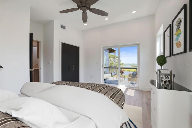 10701 PINE ISLAND DRIVE, Weeki Wachee, FL 34607