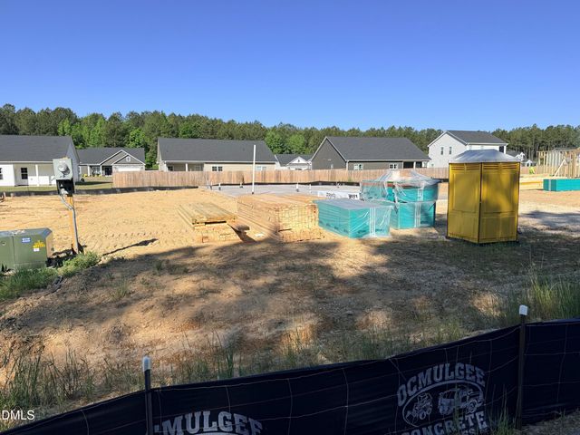 30 Loganberry Avenue, Bunnlevel, NC 28323