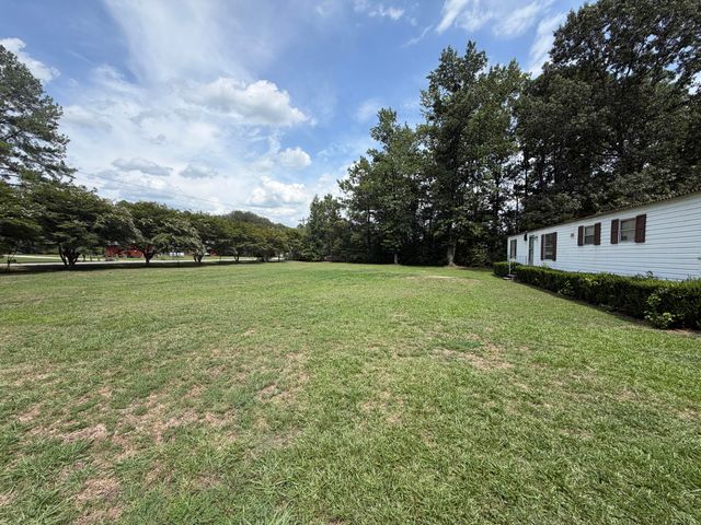 1097 Bethera Road, Bonneau, SC 29431