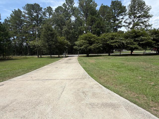 1097 Bethera Road, Bonneau, SC 29431