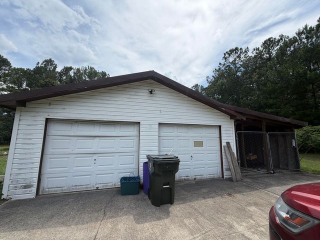 1097 Bethera Road, Bonneau, SC 29431