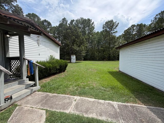1097 Bethera Road, Bonneau, SC 29431
