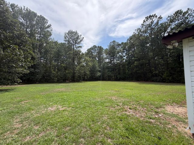 1097 Bethera Road, Bonneau, SC 29431
